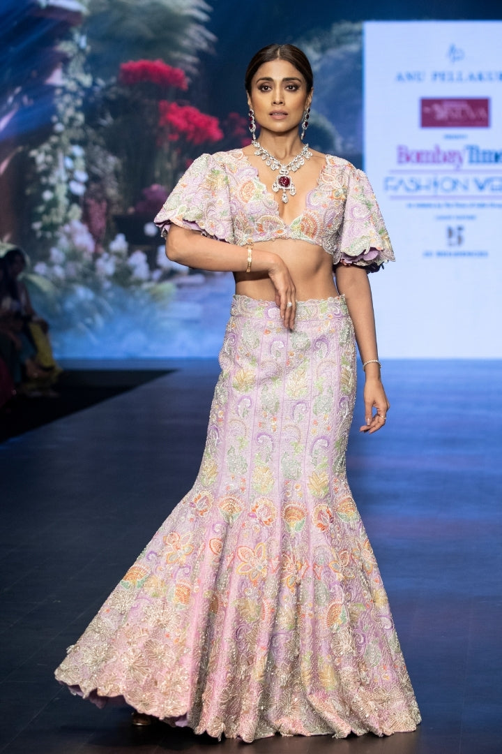 Shriya Saran In Swarni Lehenga Set