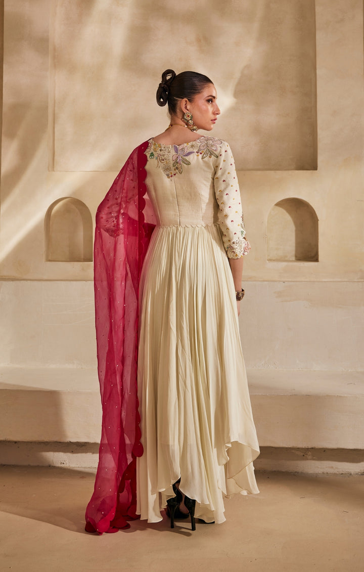 Gulaabi anarkali set