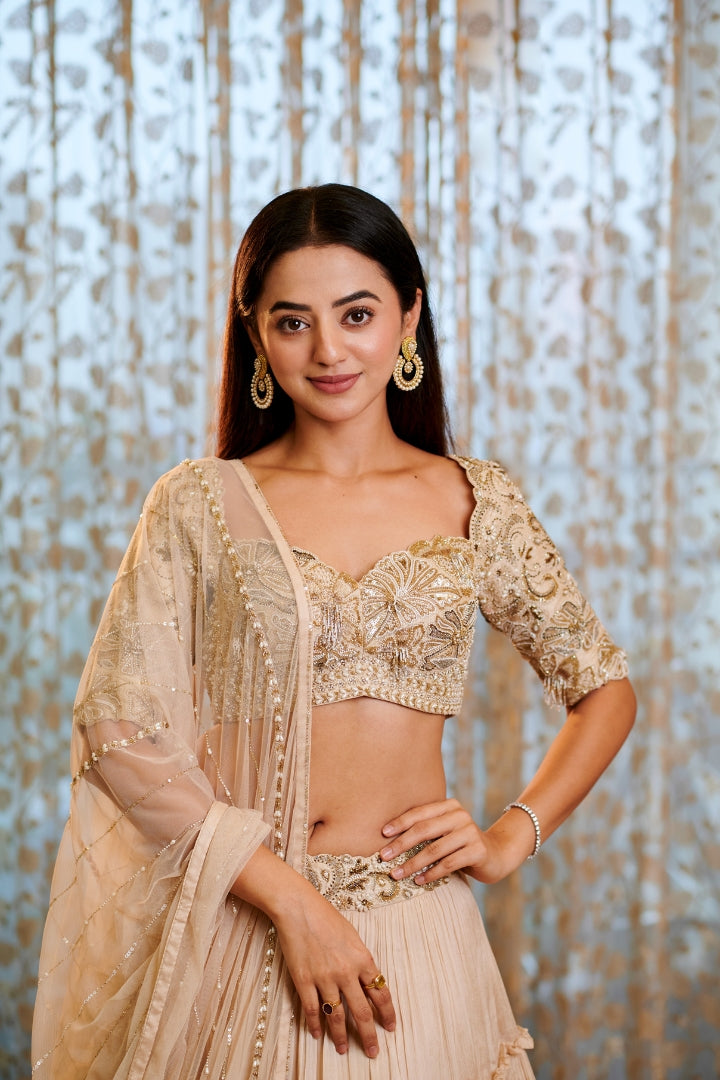 Helly Shah In Kuvala Lehenga set