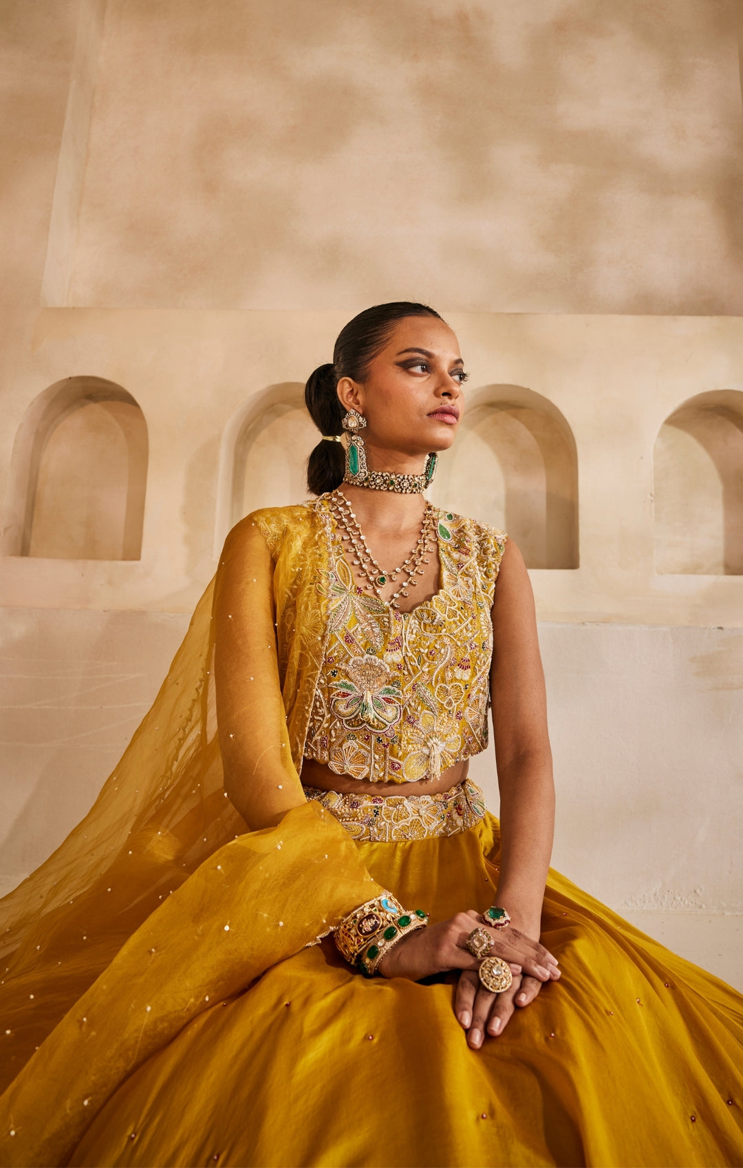 Peeli Noor lehenga set