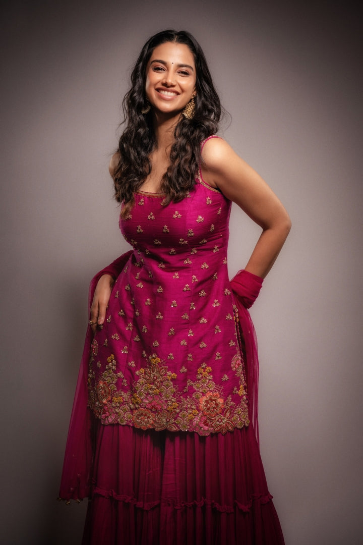 Meenaakshi Chaudhary In Tarangita kurta set