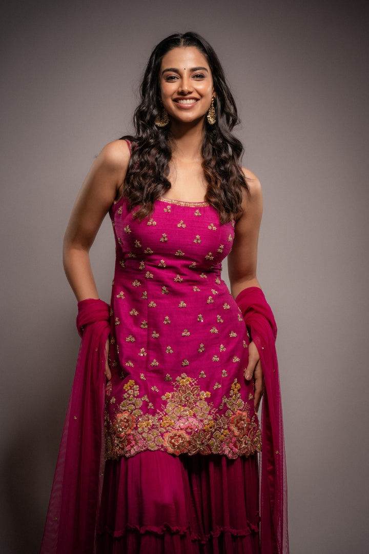 Meenaakshi Chaudhary In Tarangita kurta set