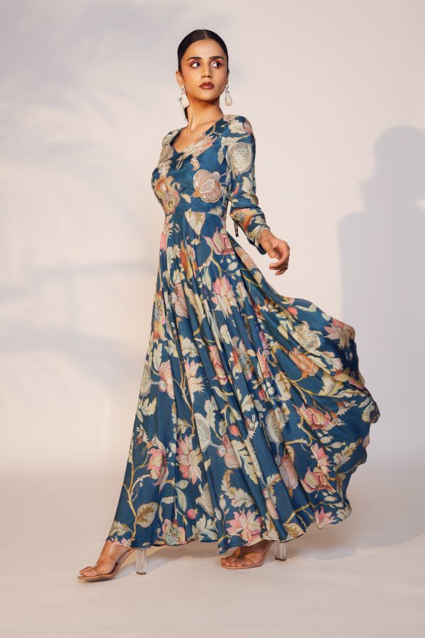 neeli gown
