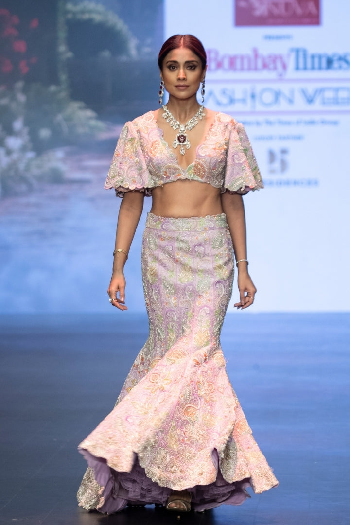 Shriya Saran In Swarni Lehenga Set