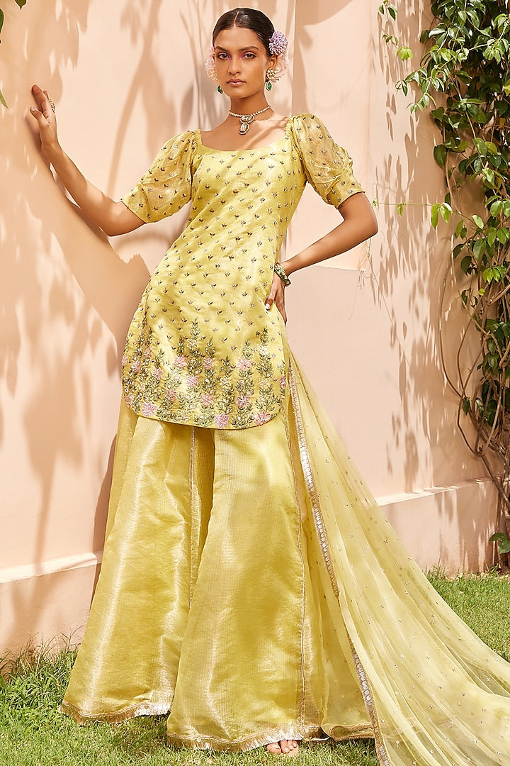 Dua Kurtha Set