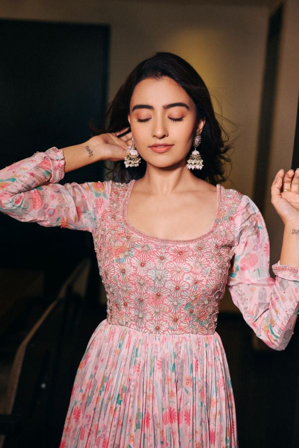 Rukshar Dhillon In gulaabi anarkali set
